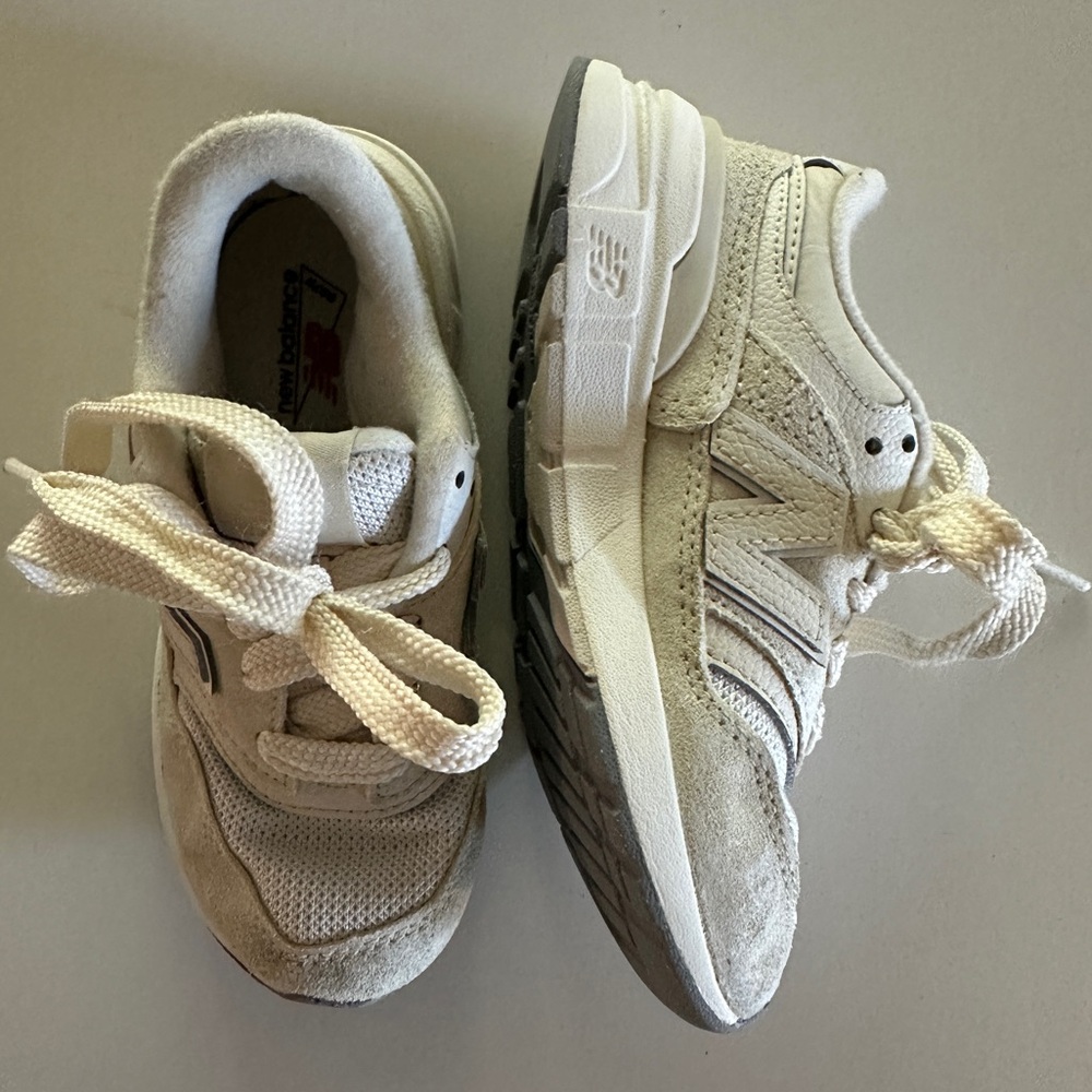 New Balance Unisex-Child 574 Core Lace-Up Sneaker